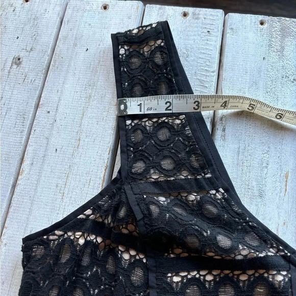 Ann Taylor Loft | lace overlay | black | nude | tank | a line | size 4 - Picture 8 of 14